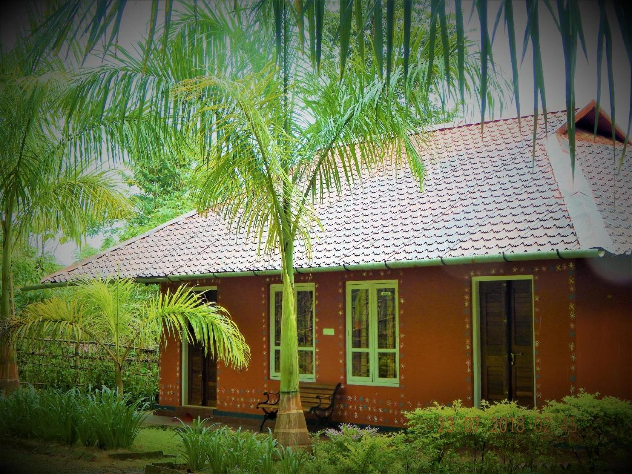 Sunbird Garden Resort Krishnagiri Dış mekan fotoğraf